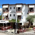 Nostos Hotel 2*
