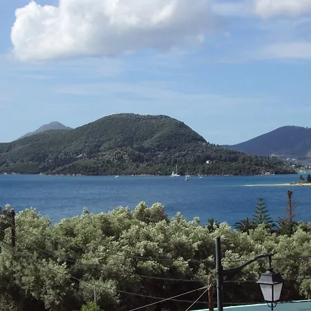 ホテル Nostos Perigiali