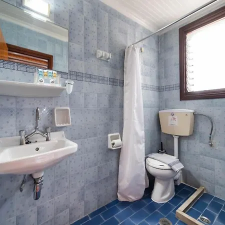 Hotel Nostos 2*