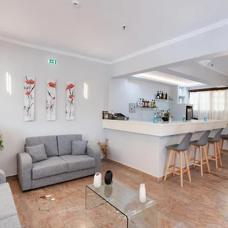 Nostos ホテル Perigiali