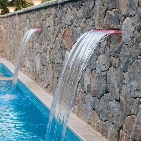 Hotel Nostos 2*