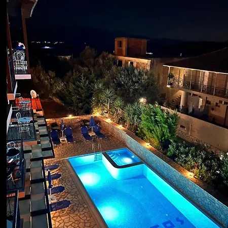 מלון Nostos Perigiali