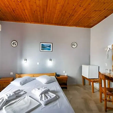 Nostos Hotel 2*