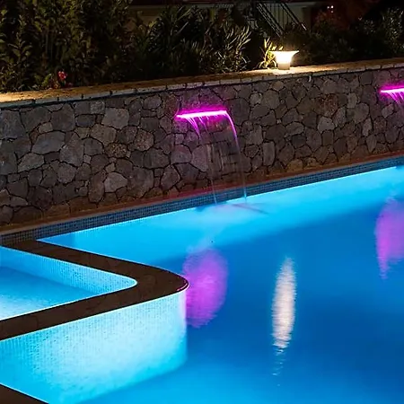 Nostos Hotel
