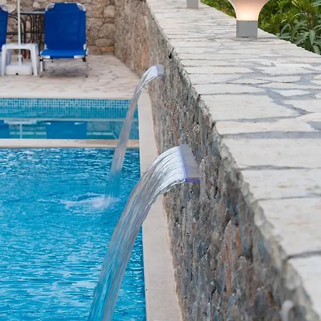 Hotel Nostos