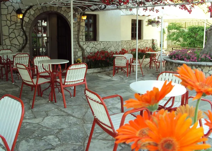 Hotel Nostos Perigiali